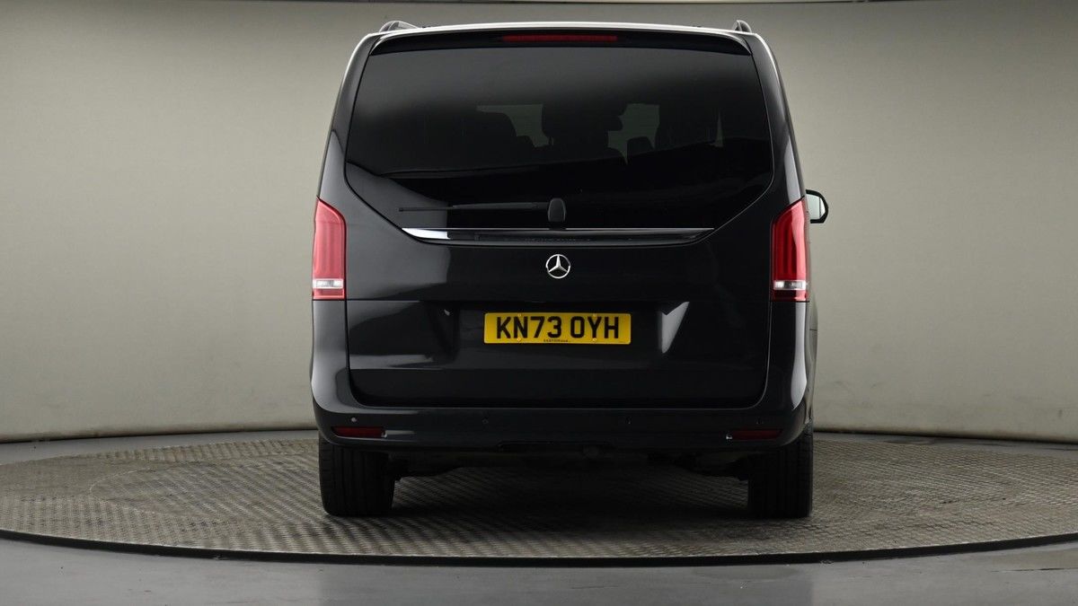 Mercedes-Benz V Class Image 25