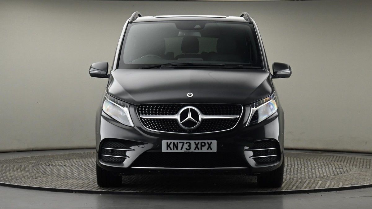 Mercedes-Benz V Class Image 21
