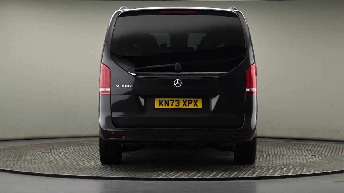 Mercedes-Benz V Class Image 25