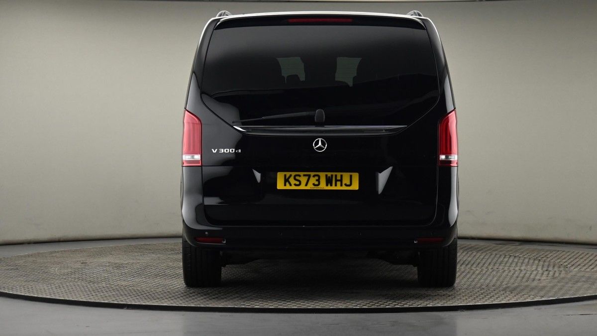 Mercedes-Benz V Class Image 25