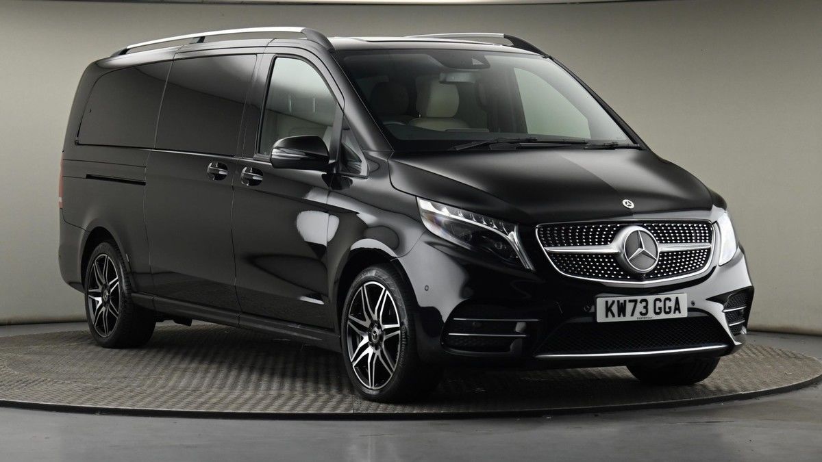 Mercedes-Benz V Class Sticky Header Image