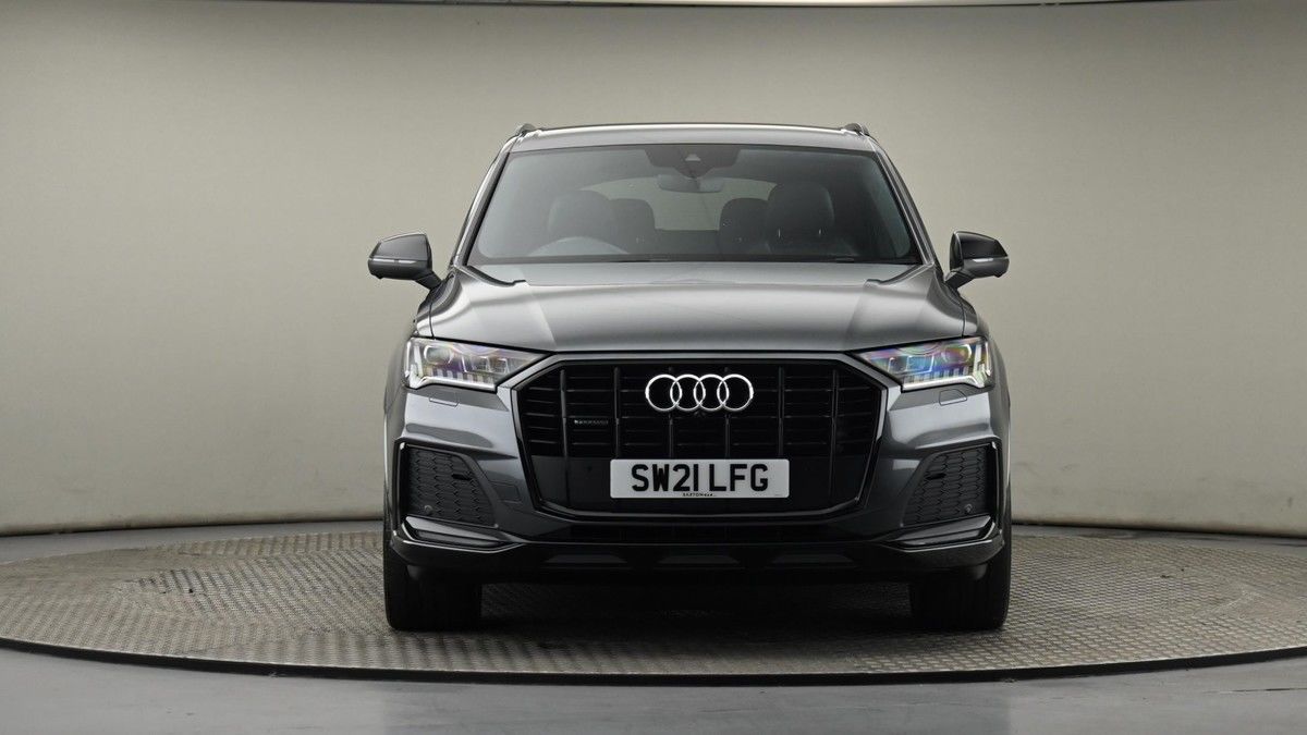 Audi Q7 Image 21