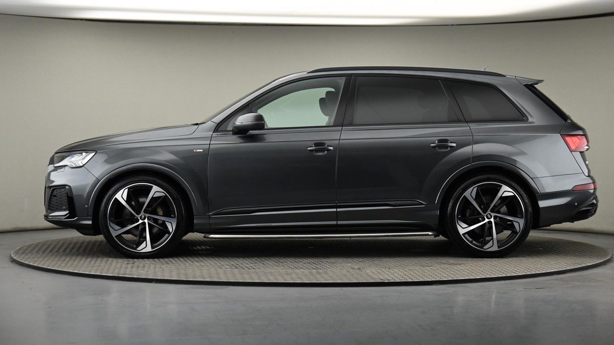 Audi Q7 Image 23