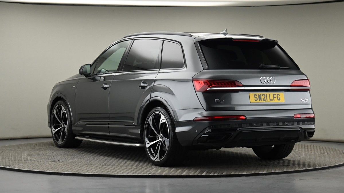 Audi Q7 Image 24
