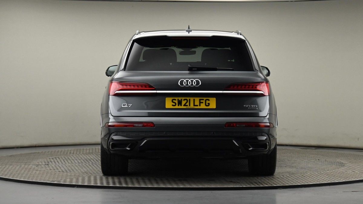Audi Q7 Image 25