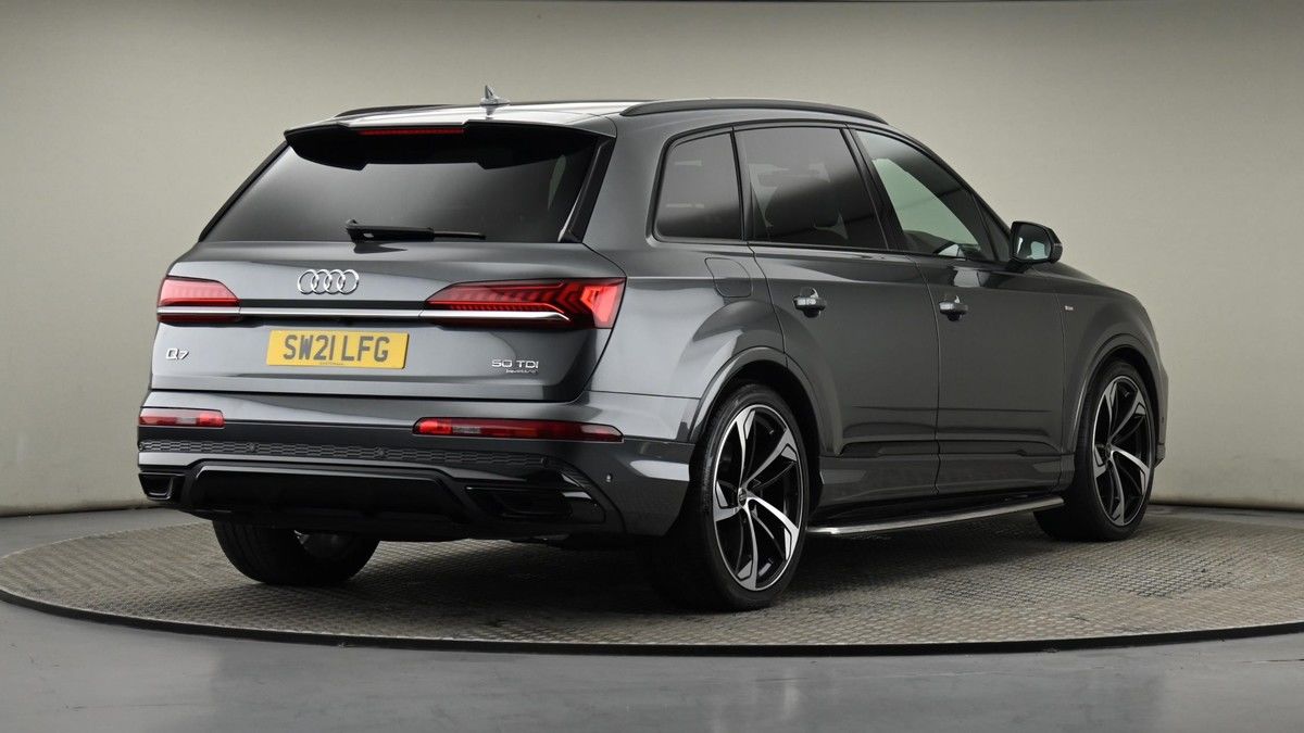 Audi Q7 Image 26