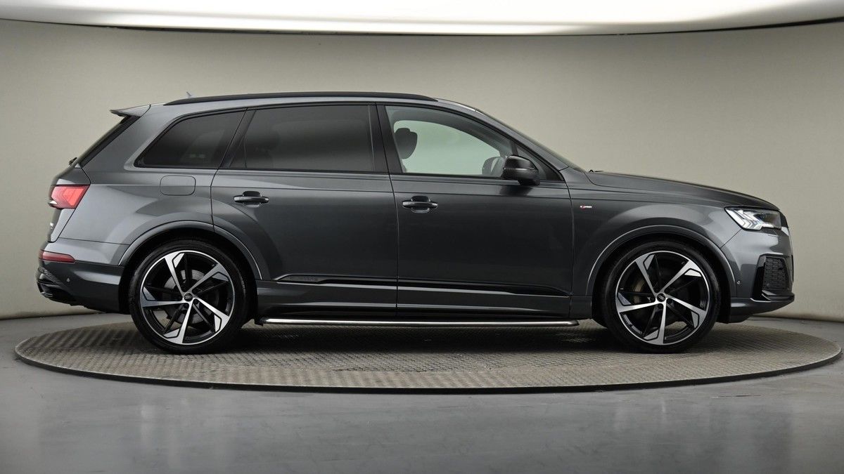 Audi Q7 Image 27