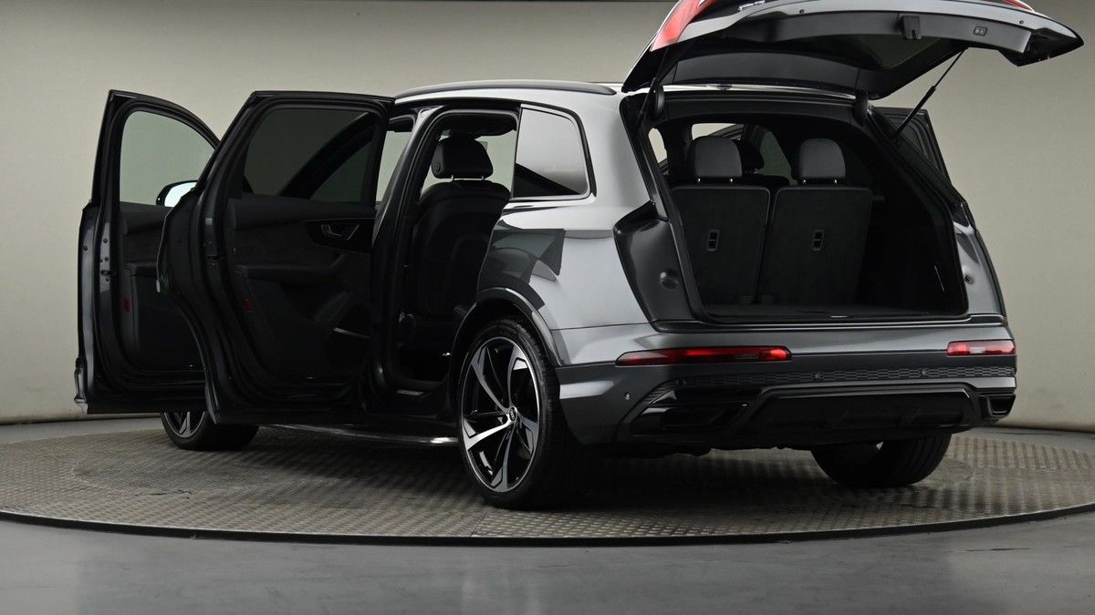 Audi Q7 Image 29