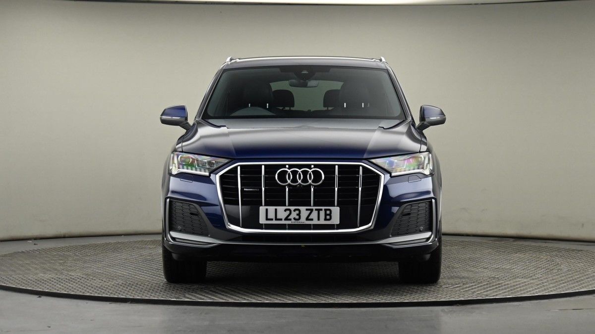 Audi Q7 Image 21