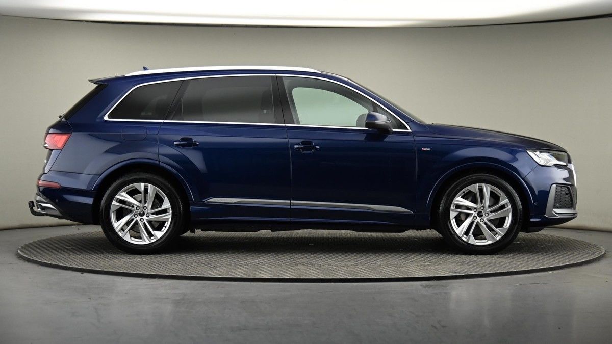 Audi Q7 Image 27
