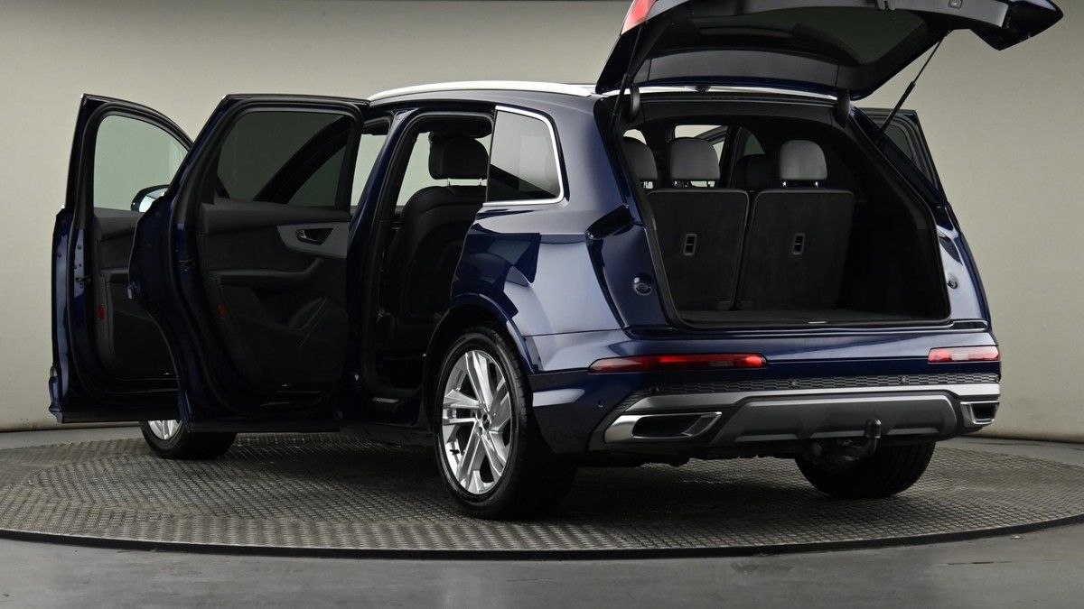 Audi Q7 Image 29
