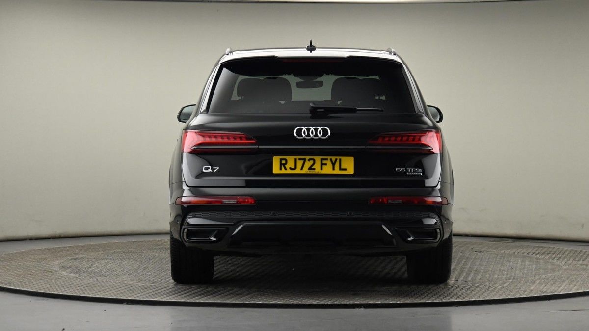 Audi Q7 Image 24