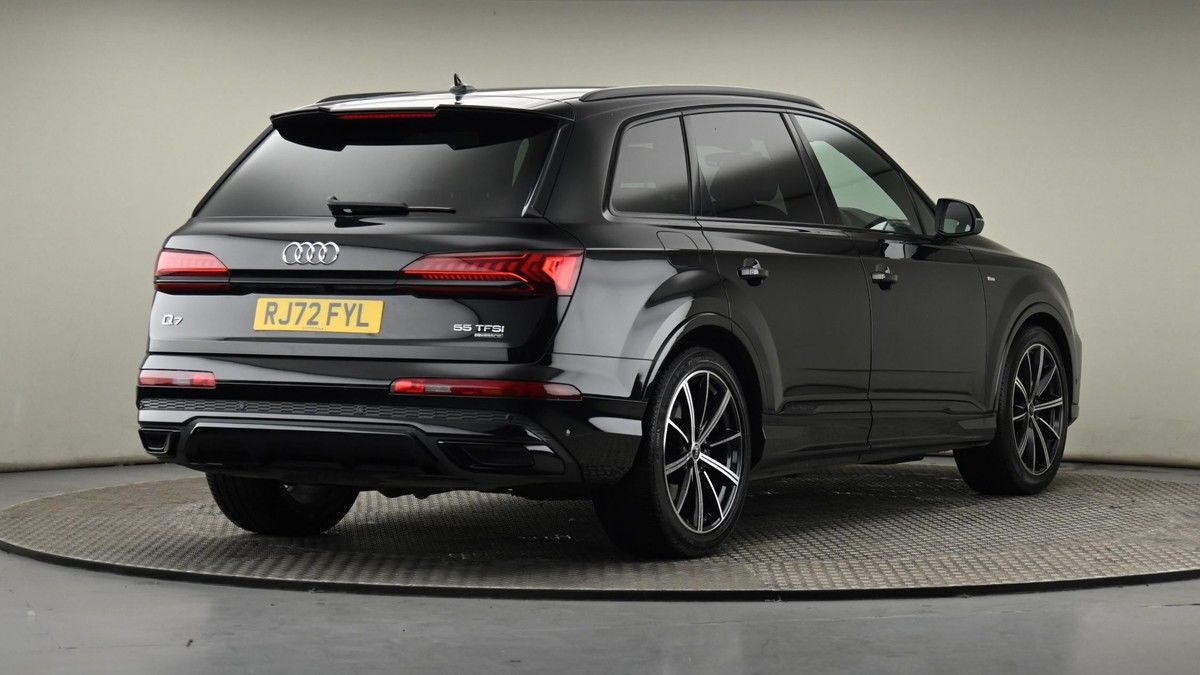 Audi Q7 Image 25