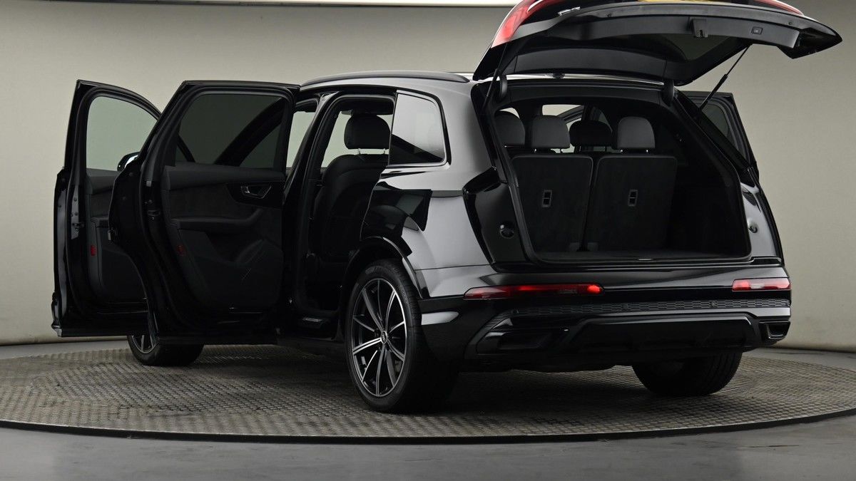 Audi Q7 Image 29