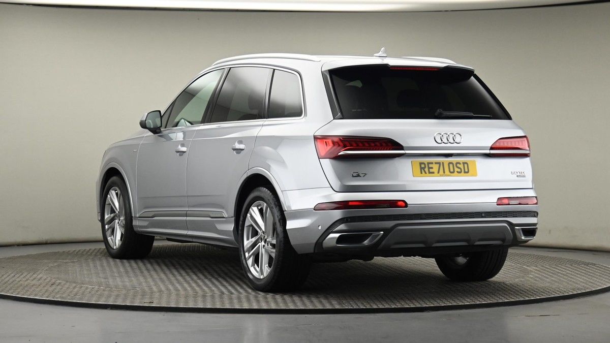 Audi Q7 Image 24