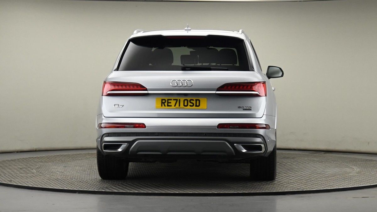 Audi Q7 Image 25