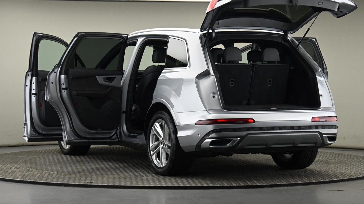 Audi Q7 Image 29