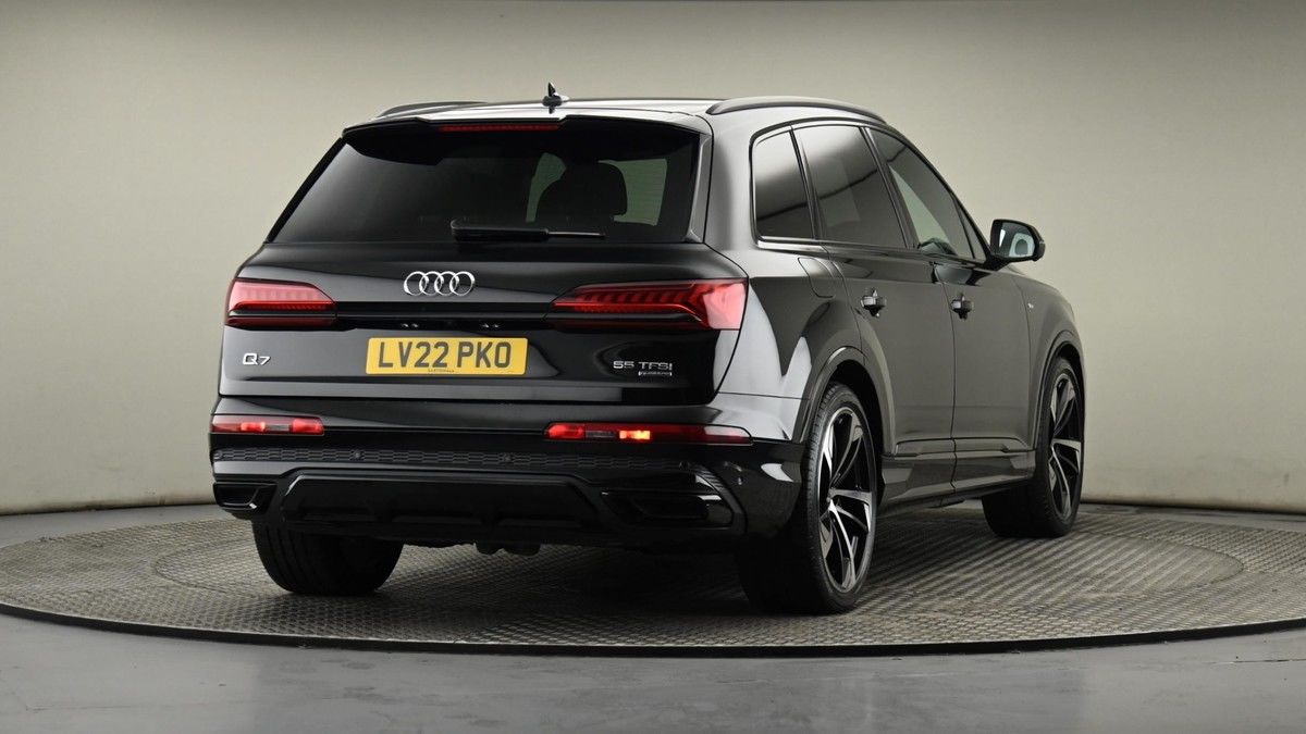 Audi Q7 Image 26