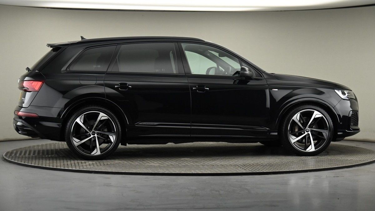 Audi Q7 Image 27