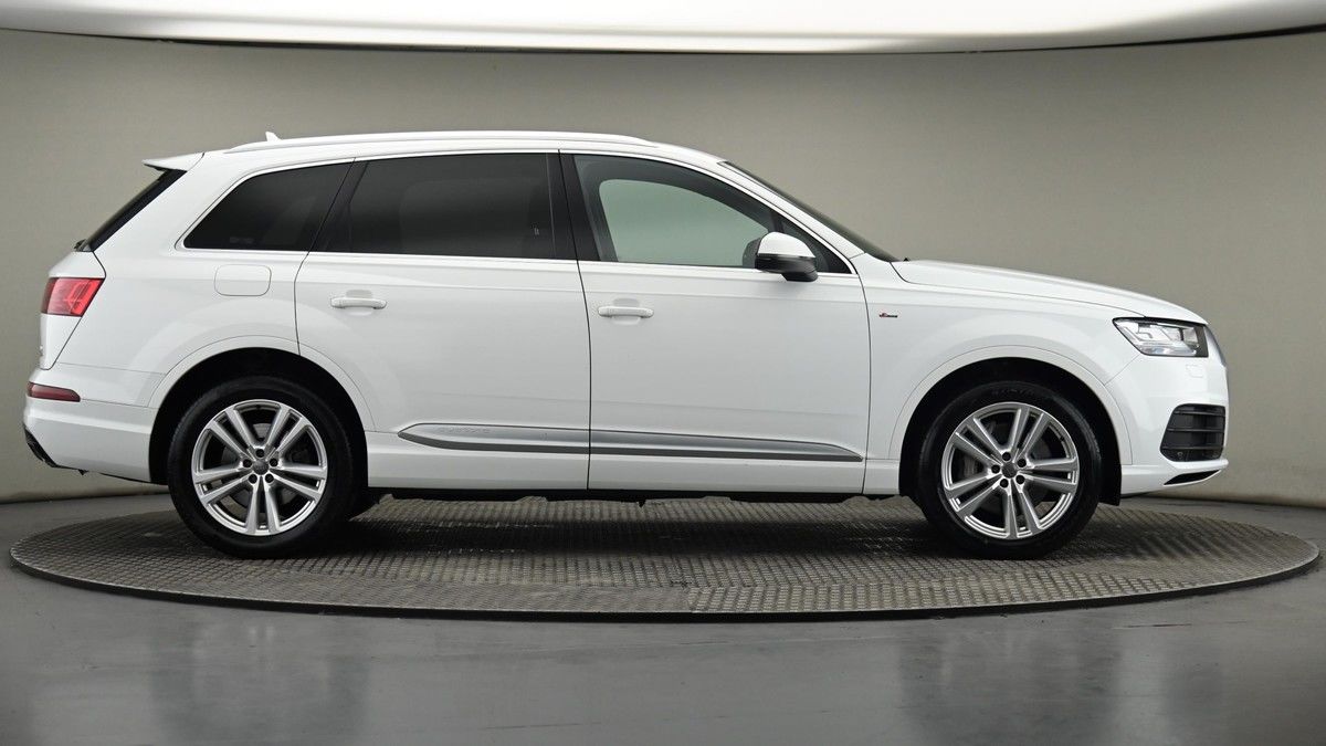 Audi Q7 Image 27