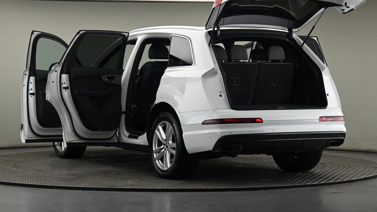 Audi Q7 Image 29