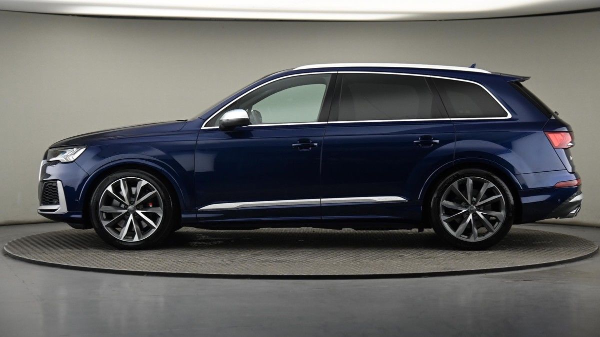 Audi SQ7 Image 23