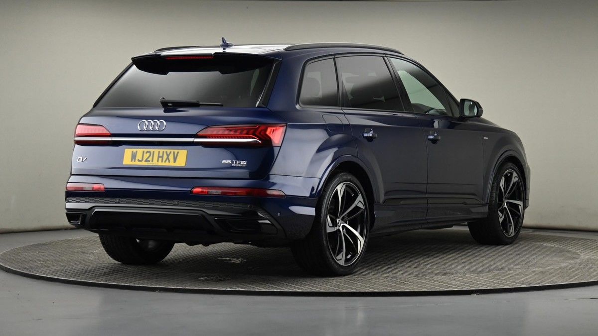 Audi Q7 Image 26