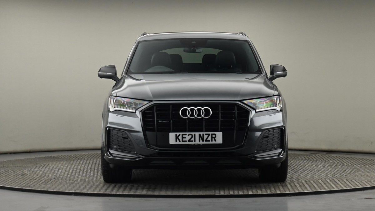 Audi Q7 Image 21