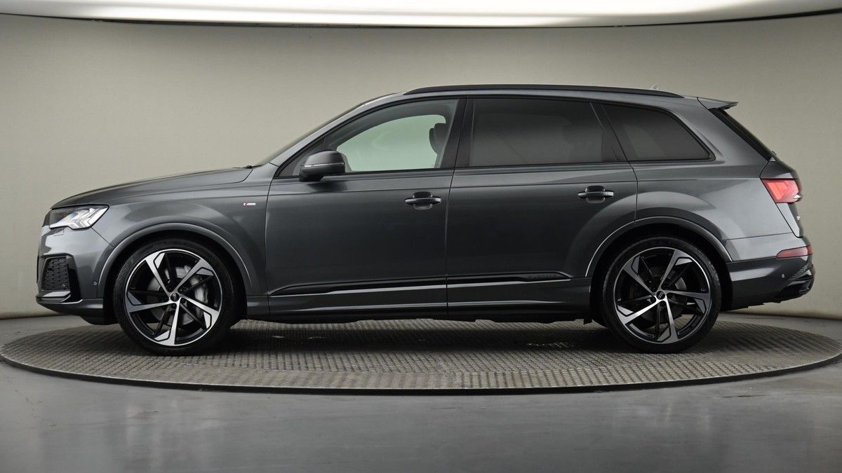 Audi Q7 Image 23