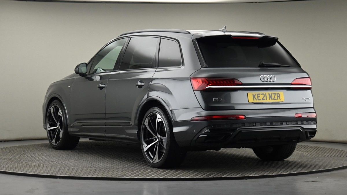 Audi Q7 Image 24