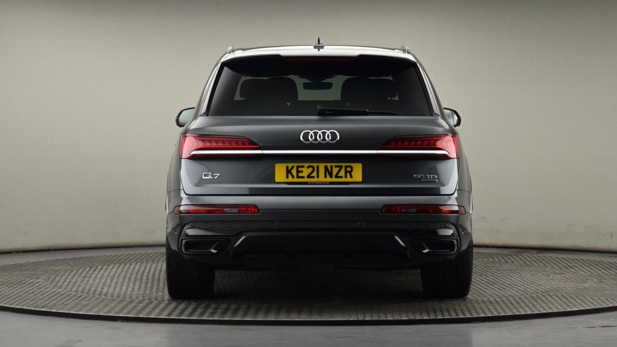 Audi Q7 Image 25