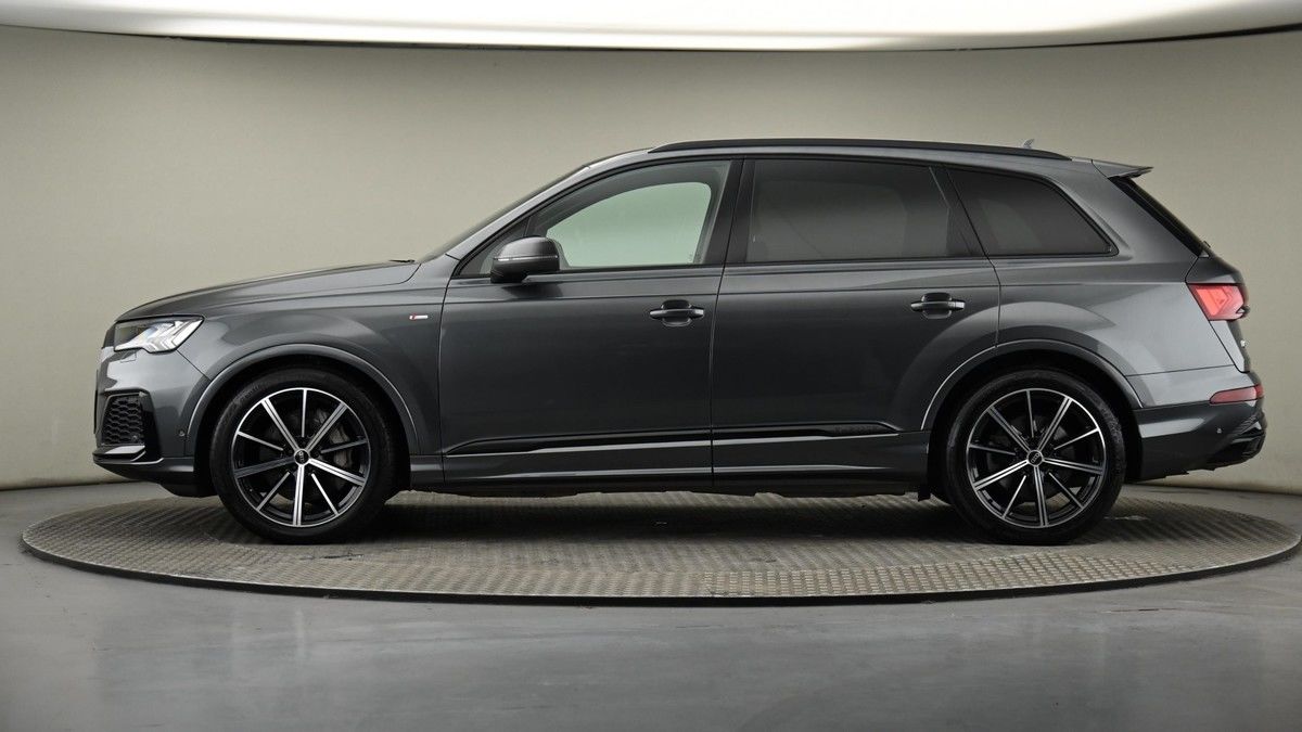 Audi Q7 Image 23