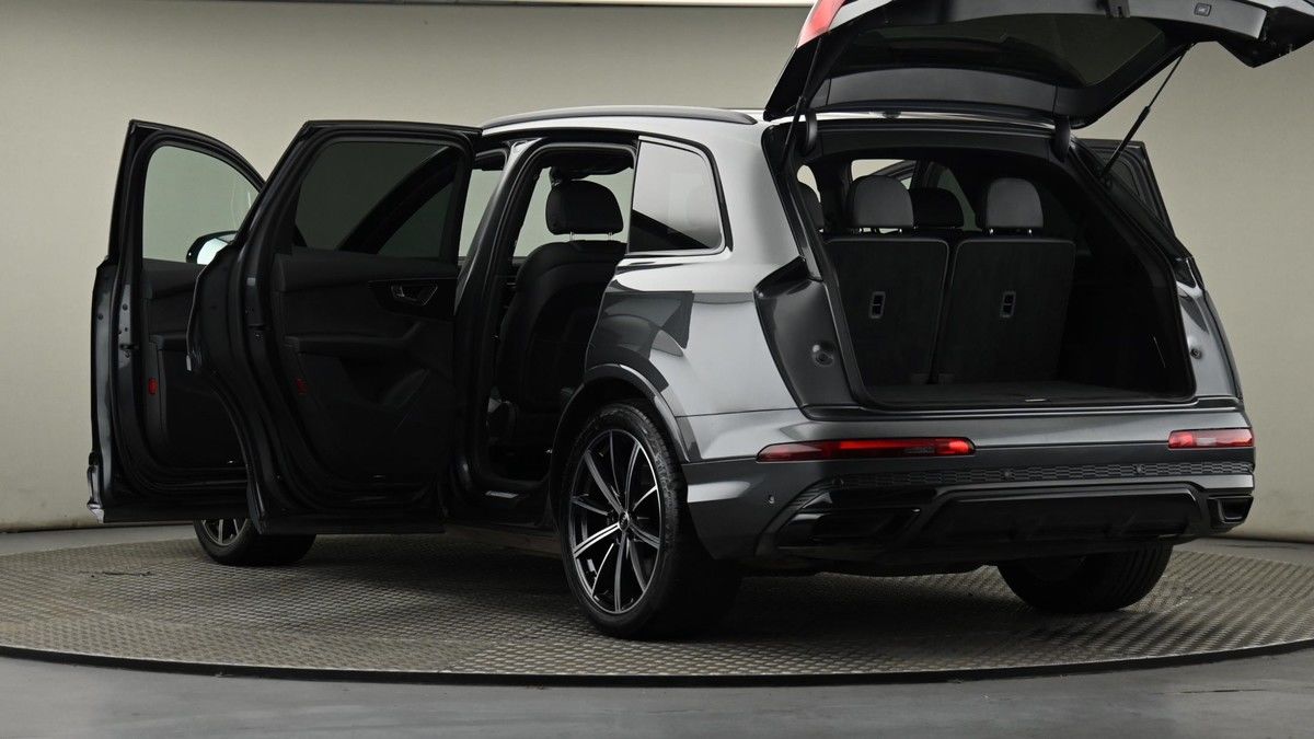 Audi Q7 Image 29