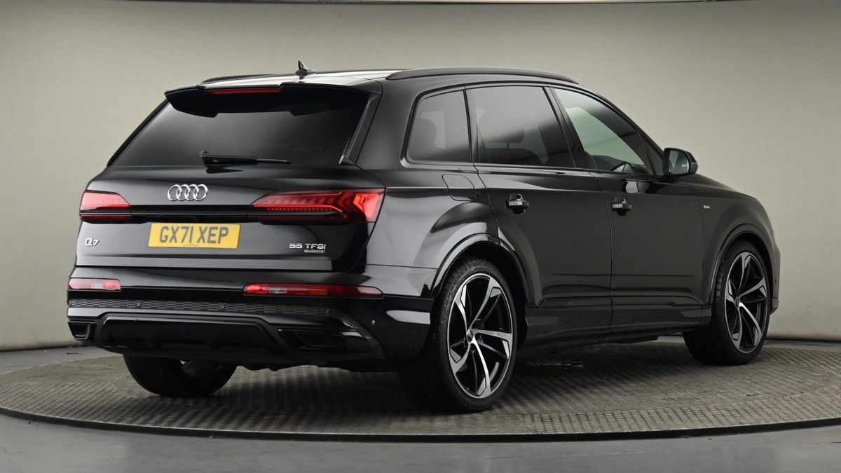 Audi Q7 Image 26