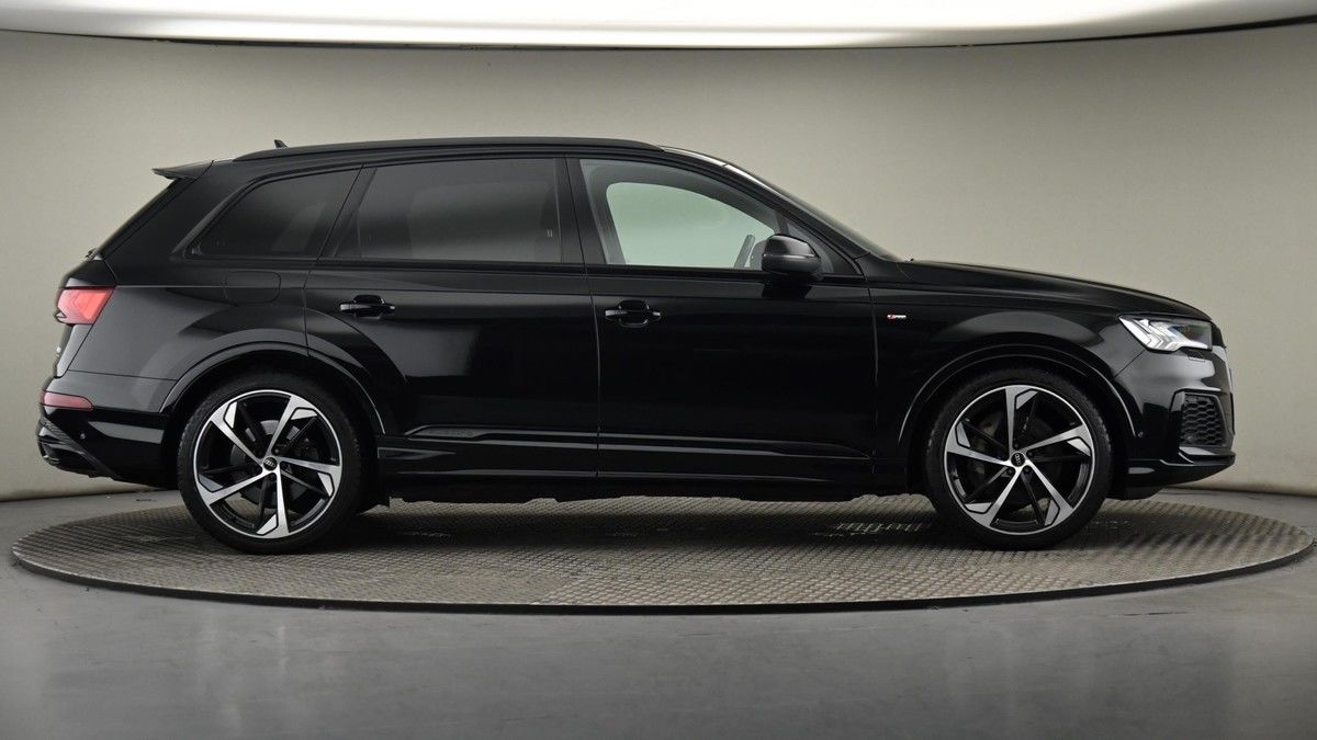 Audi Q7 Image 27