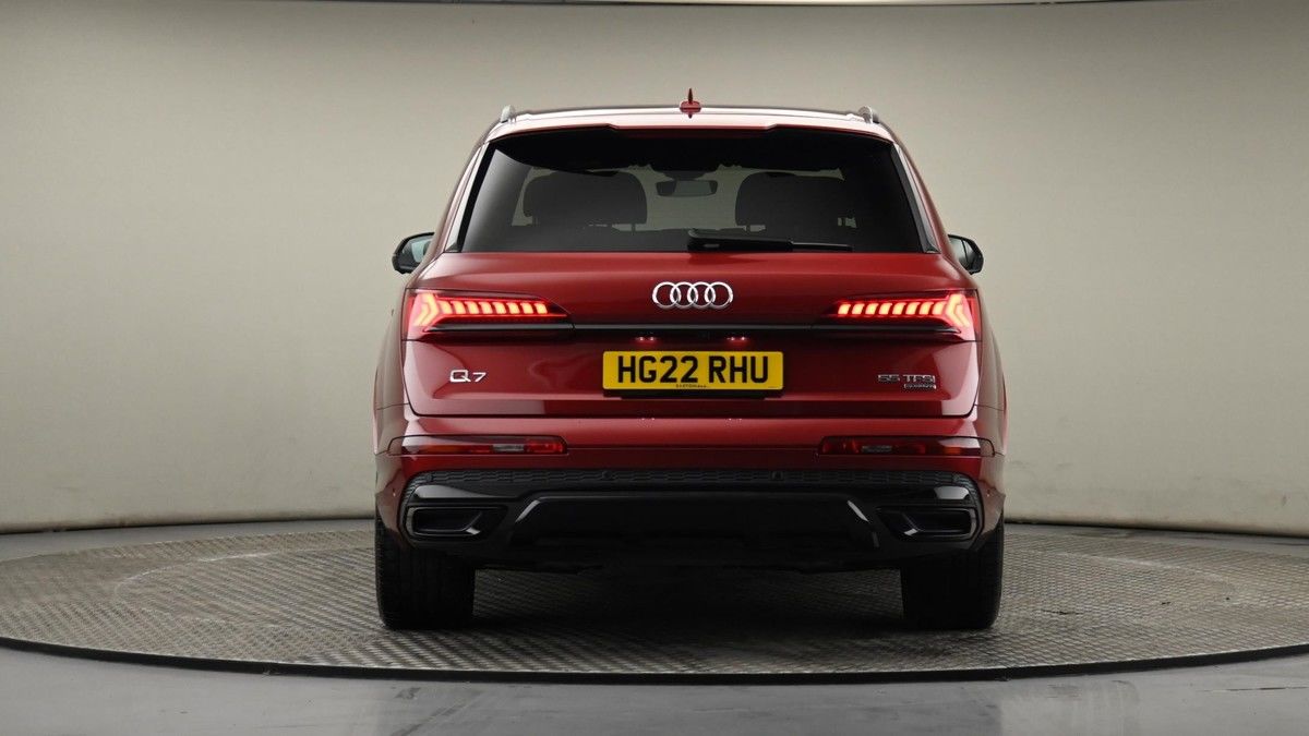 Audi Q7 Image 25