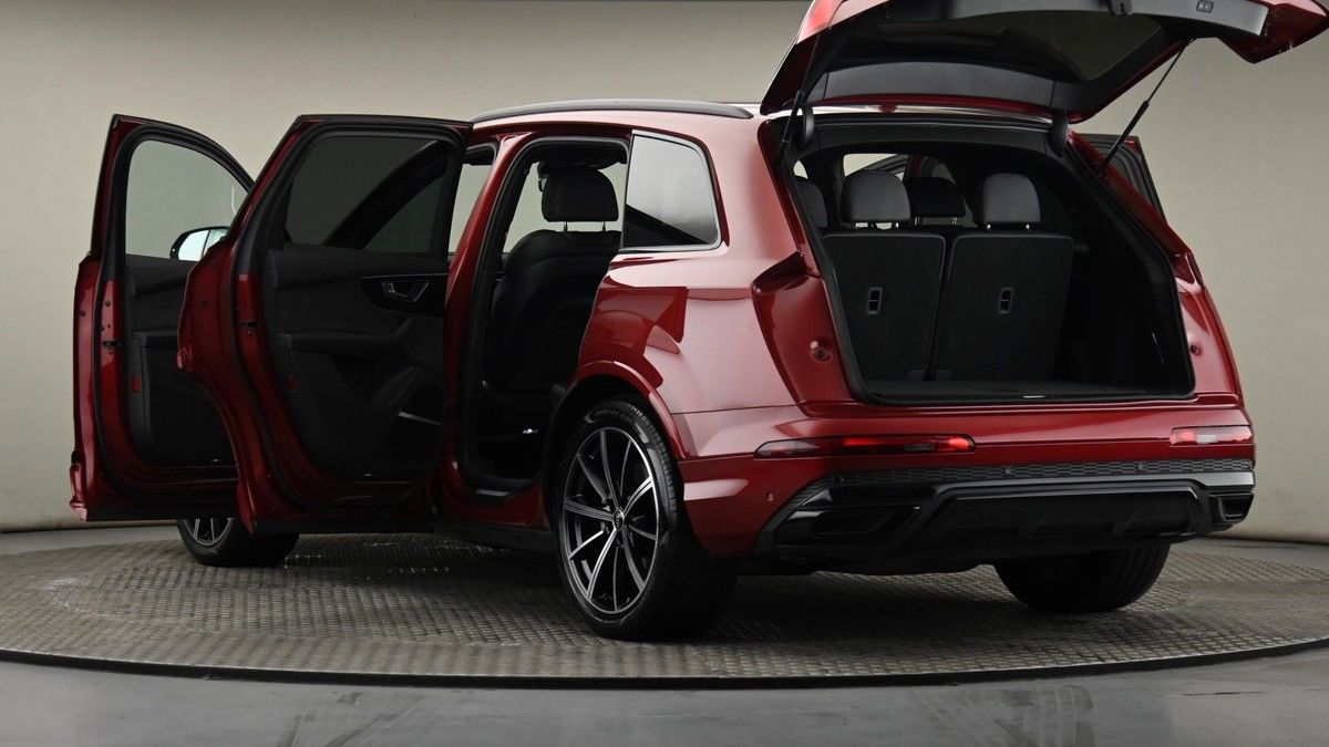 Audi Q7 Image 29