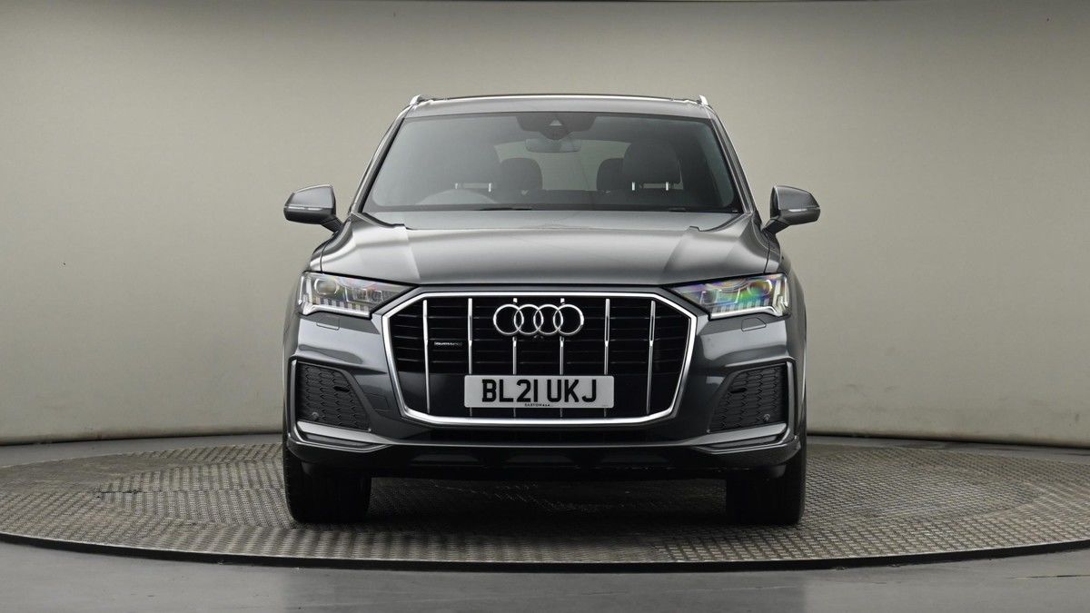 Audi Q7 Image 21