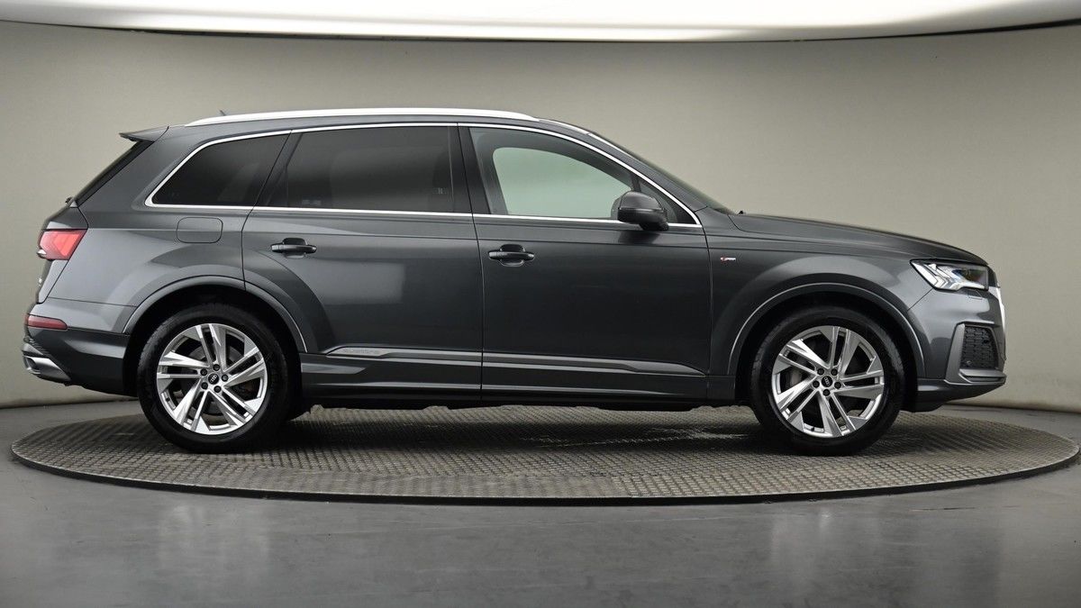Audi Q7 Image 27