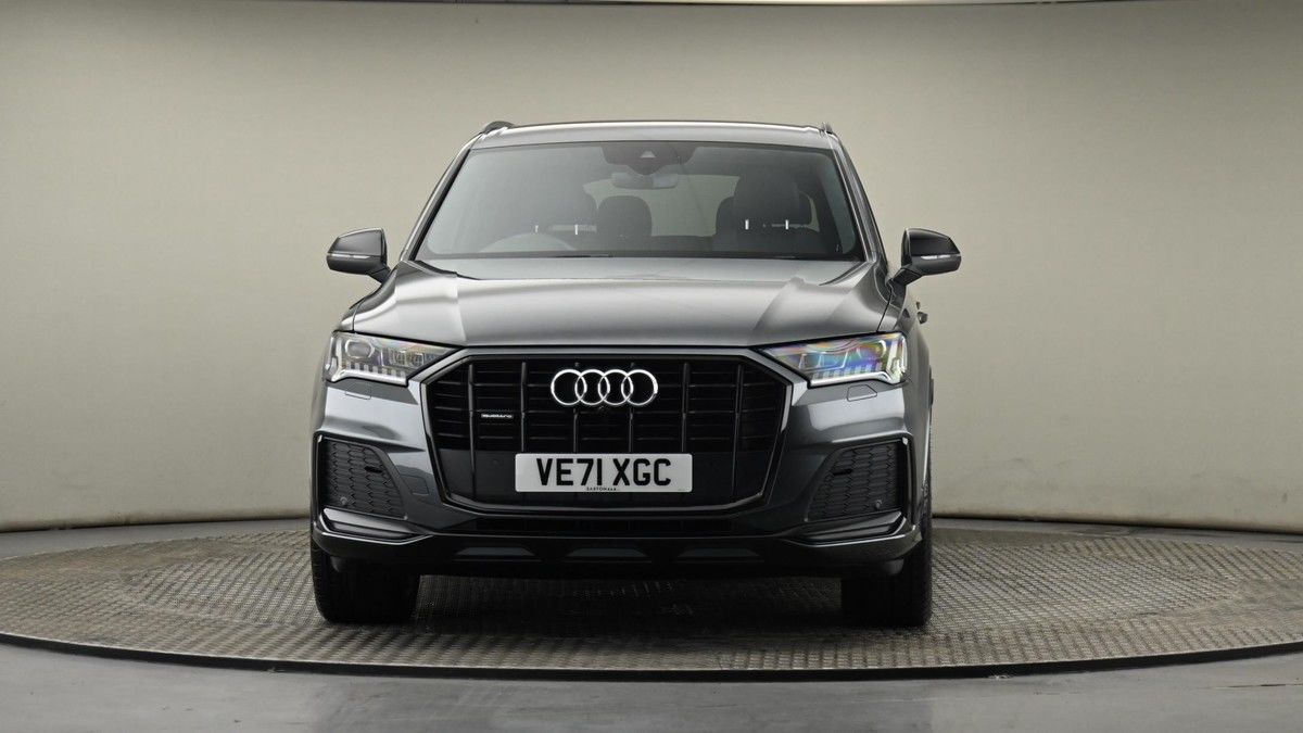Audi Q7 Image 21