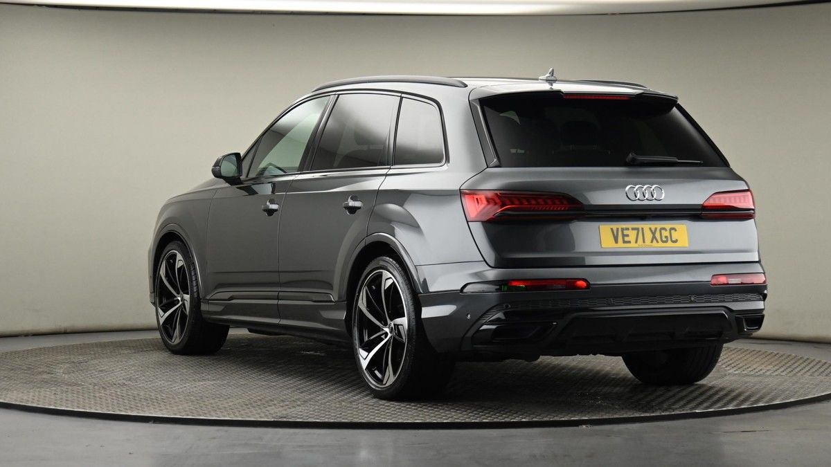 Audi Q7 Image 24
