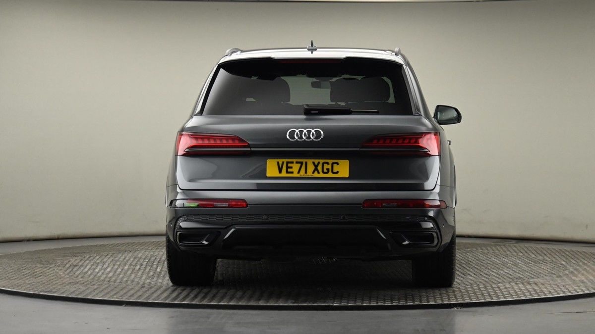 Audi Q7 Image 25
