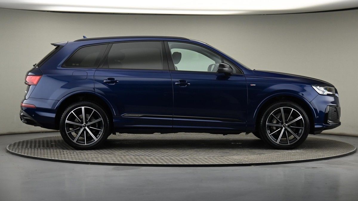 Audi Q7 Image 26