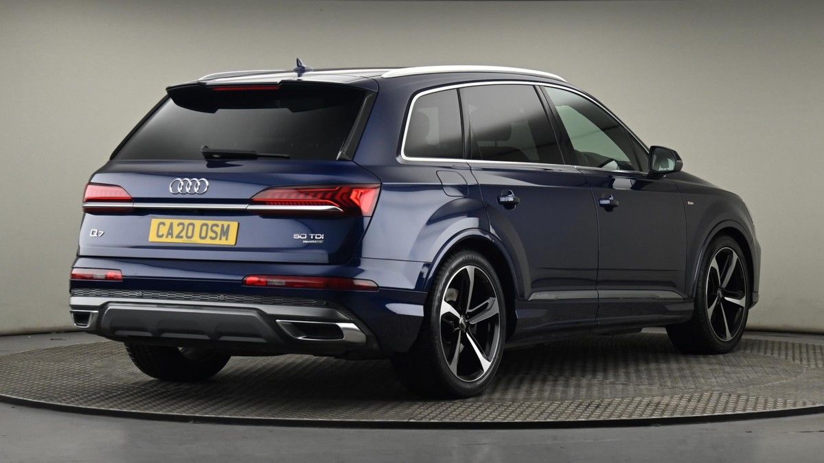 Audi Q7 Image 26