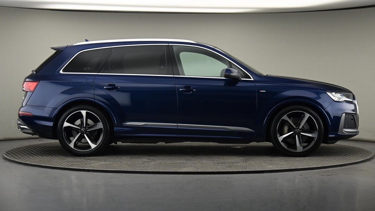 Audi Q7 Image 27