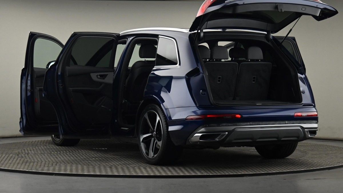Audi Q7 Image 29