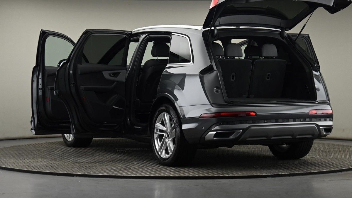 Audi Q7 Image 29