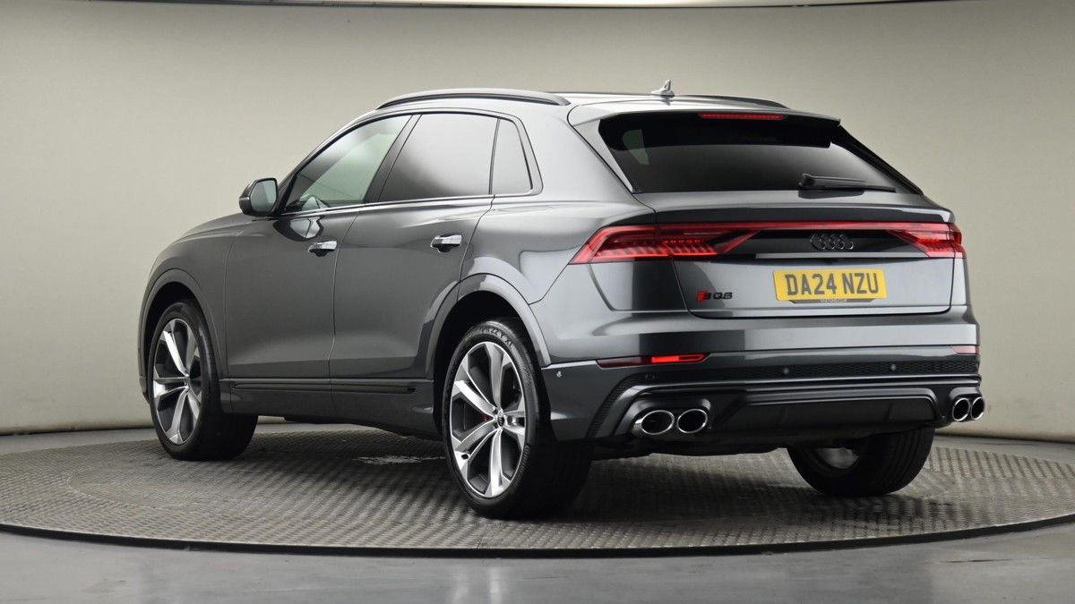 Audi SQ8 Image 23