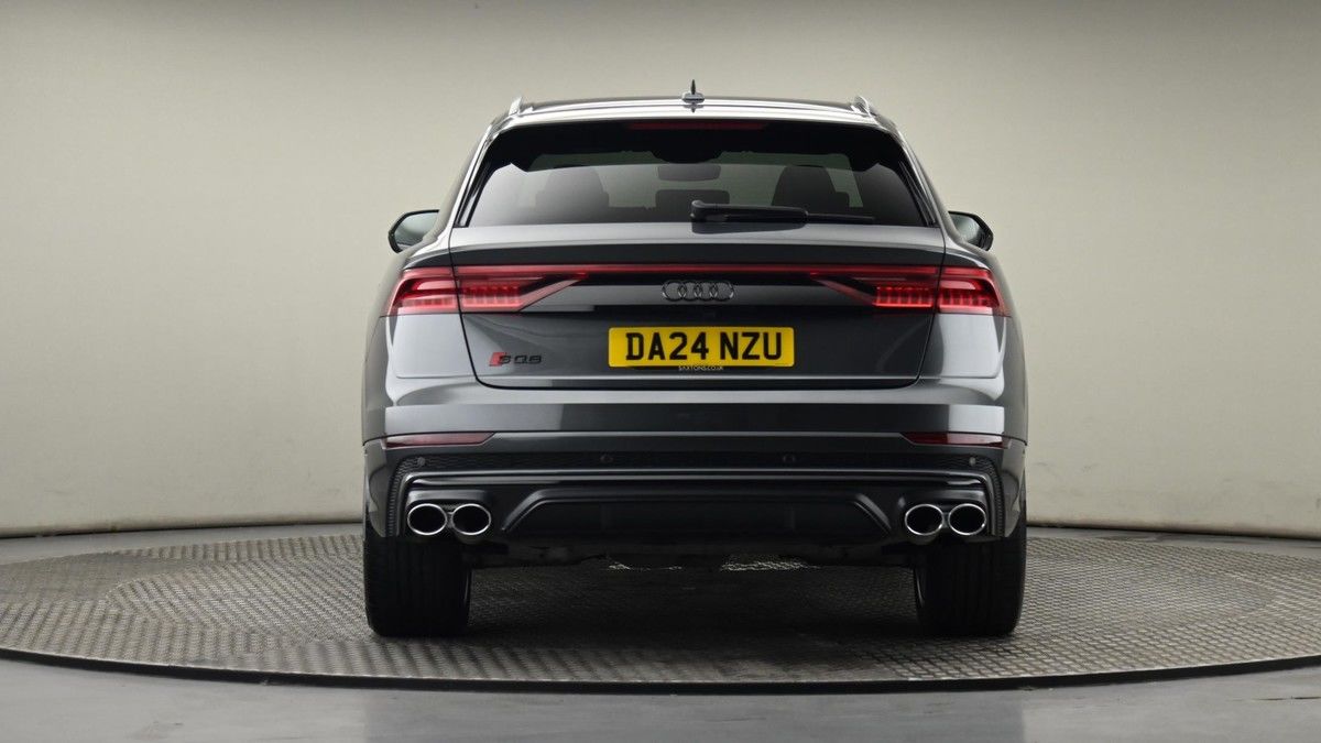 Audi SQ8 Image 24