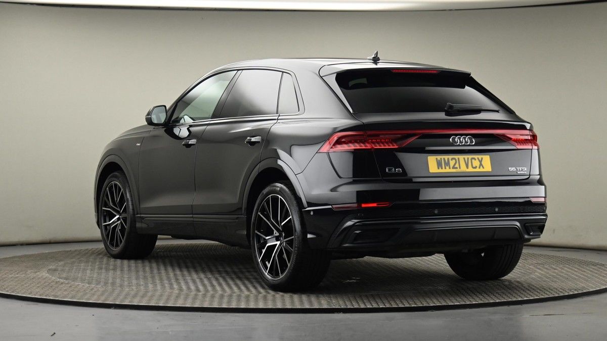 Audi Q8 Image 24